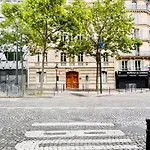 Cosy Place entre l\'Arc de Triomphe et les Champs-Élysées